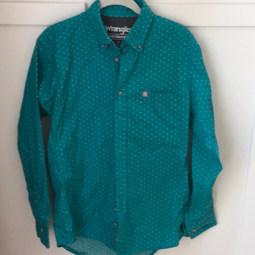 Wrangler Performance Long Sleeve Button Down Shirt